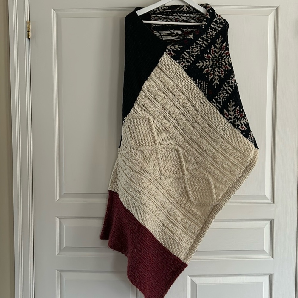 Womens Colorblock Knit Poncho - Black, Cream & Burgundy